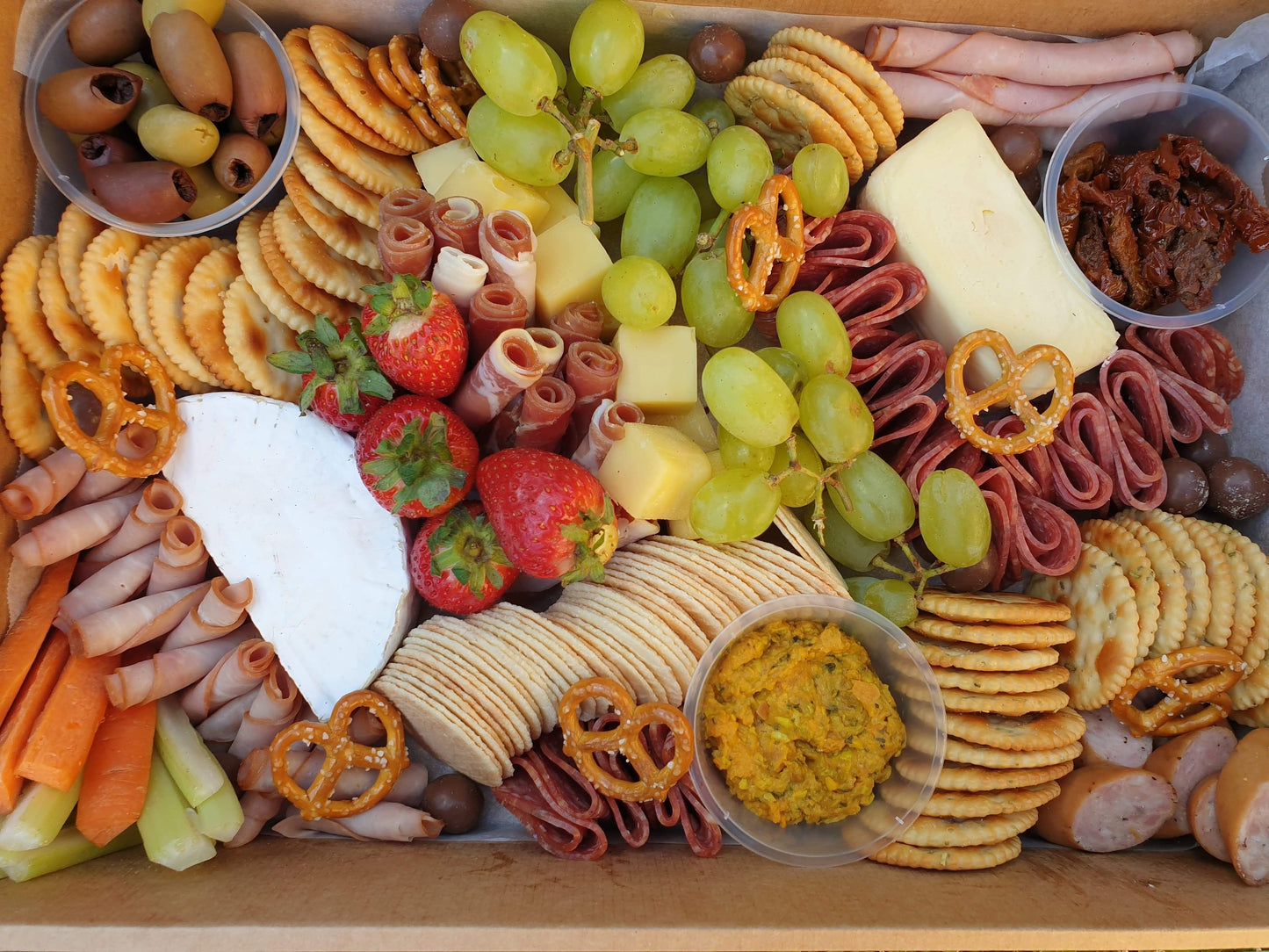 Antipasto Grazing Box